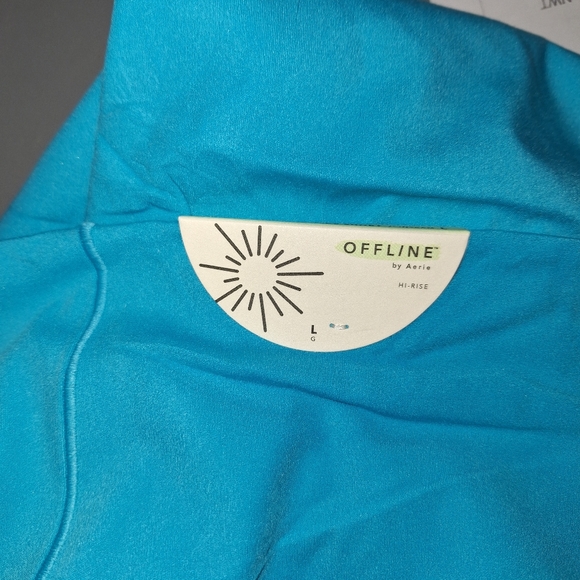 Aerie Offline Crossover Bike Shorts NWT Size L - Picture 3 of 3